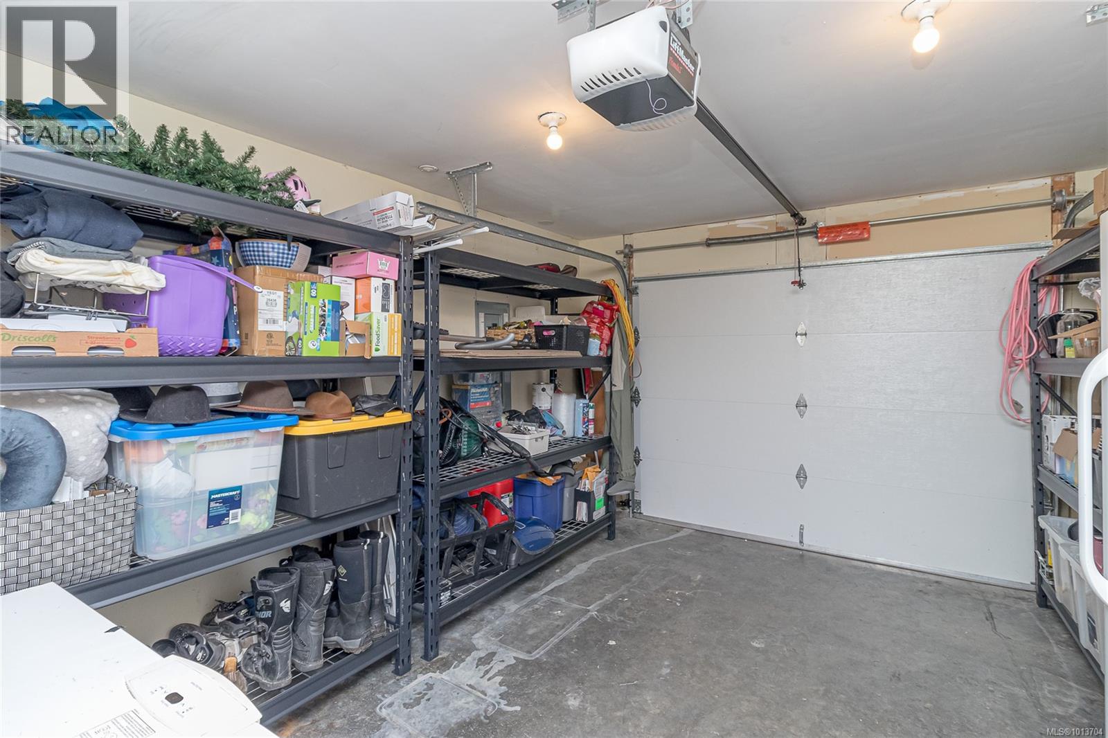200 Johnson Pl, Lake Cowichan