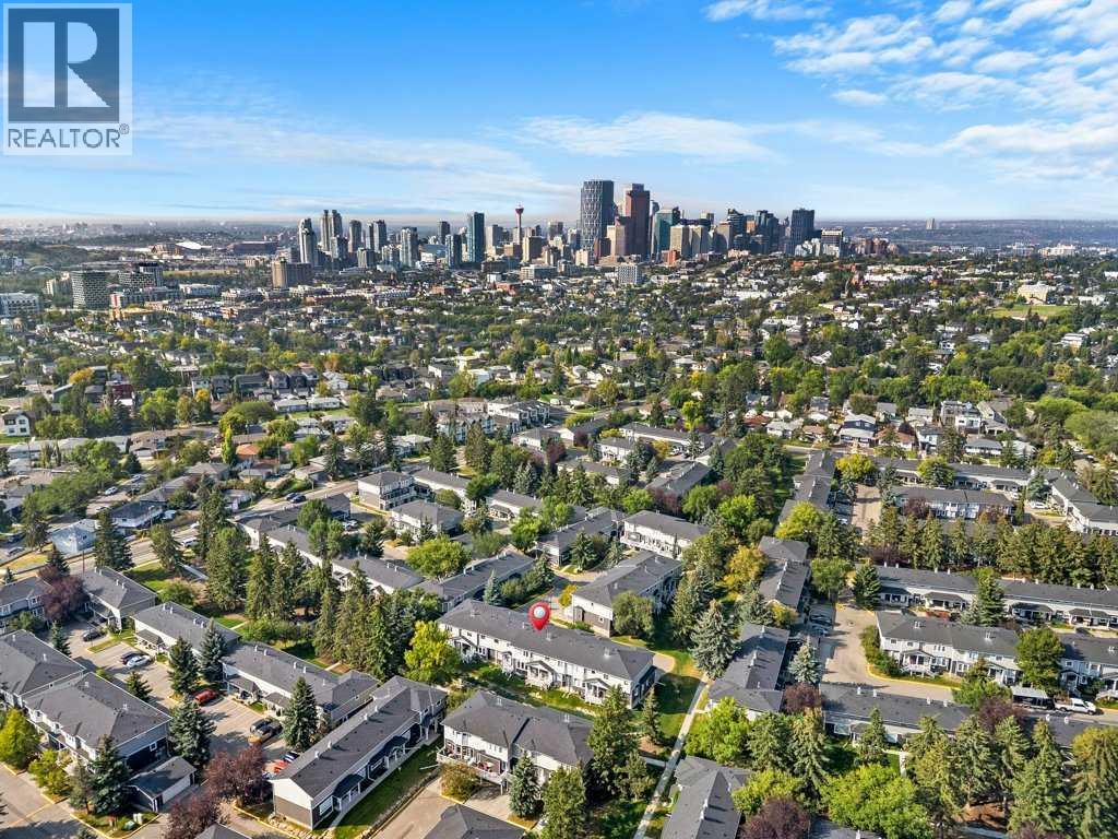 Single Family House for Sale in  Regal Park NE Renfrew Calgary 