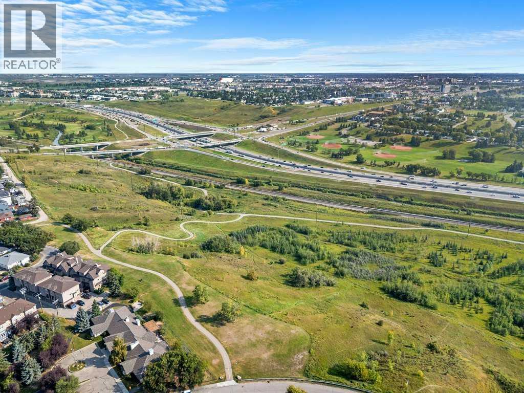 Single Family House for Sale in  Regal Park NE Renfrew Calgary 