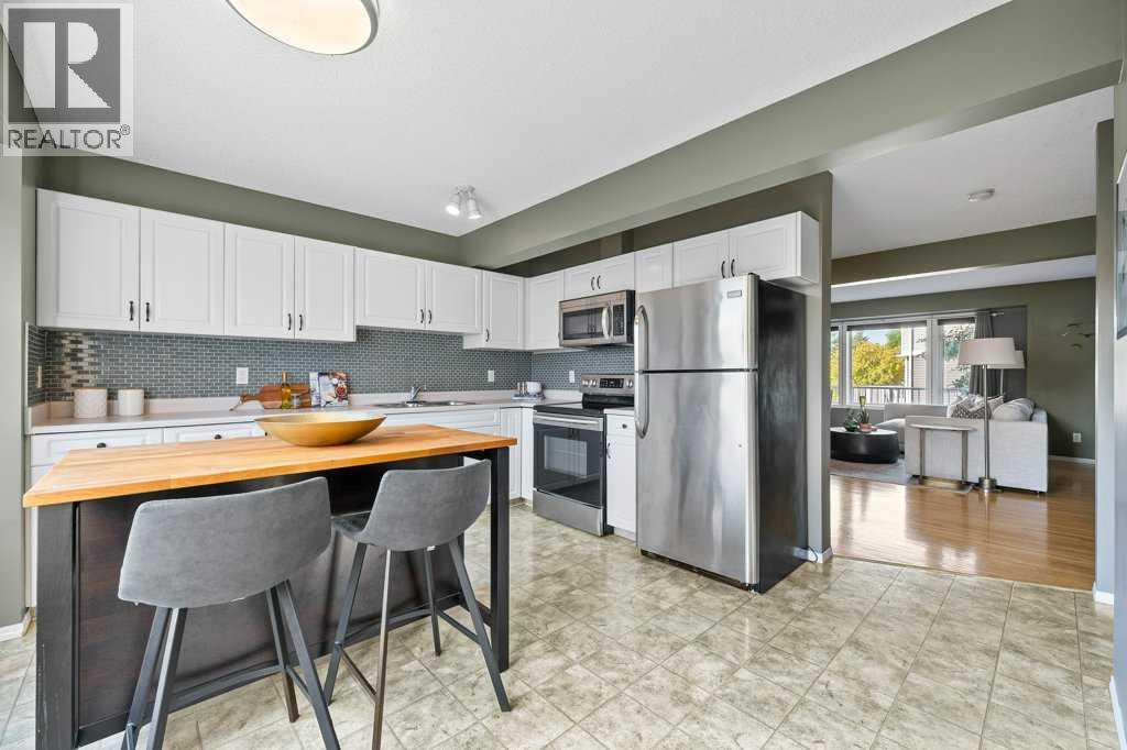 Single Family House for Sale in  Regal Park NE Renfrew Calgary 