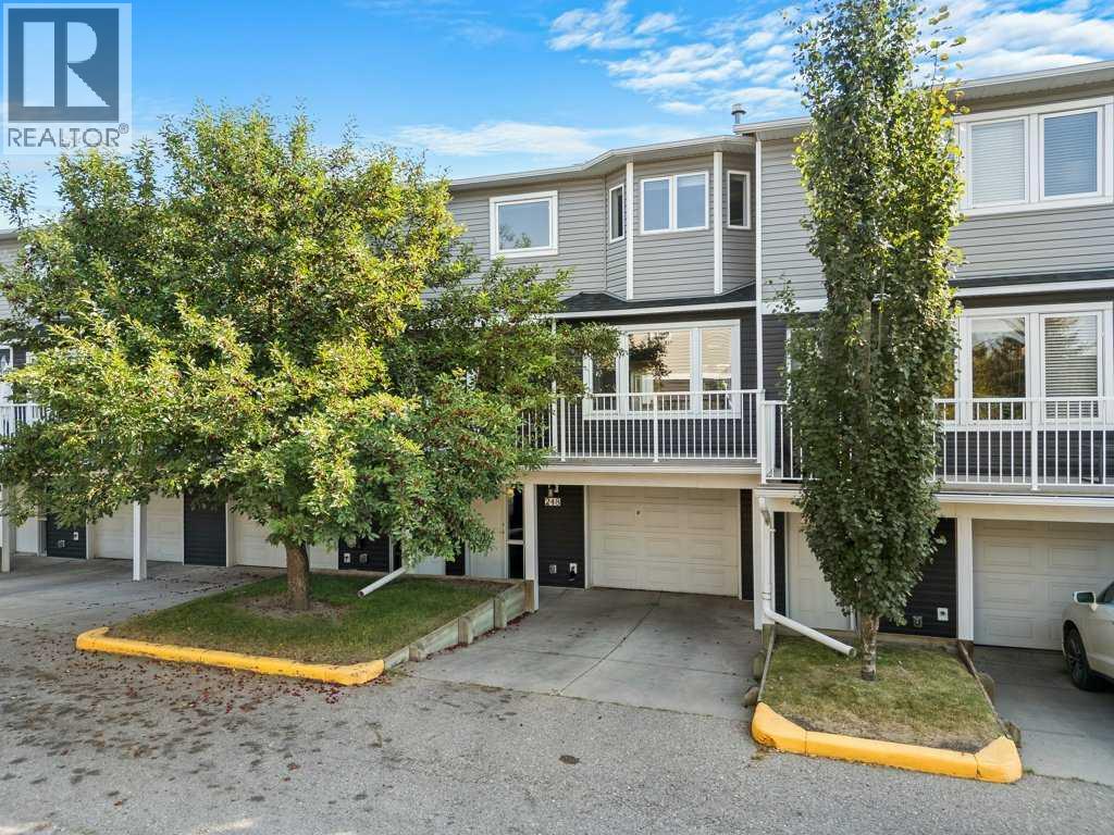 248 Regal Park NE, Calgary, Alberta