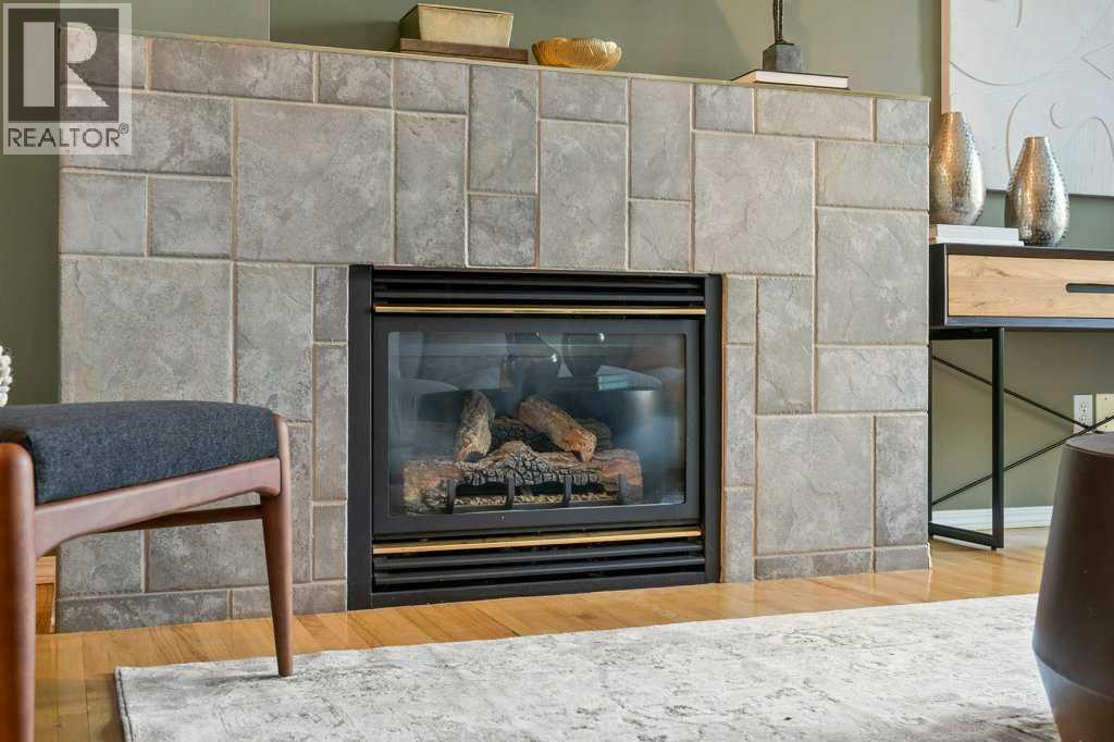 Single Family House for Sale in  Regal Park NE Renfrew Calgary 