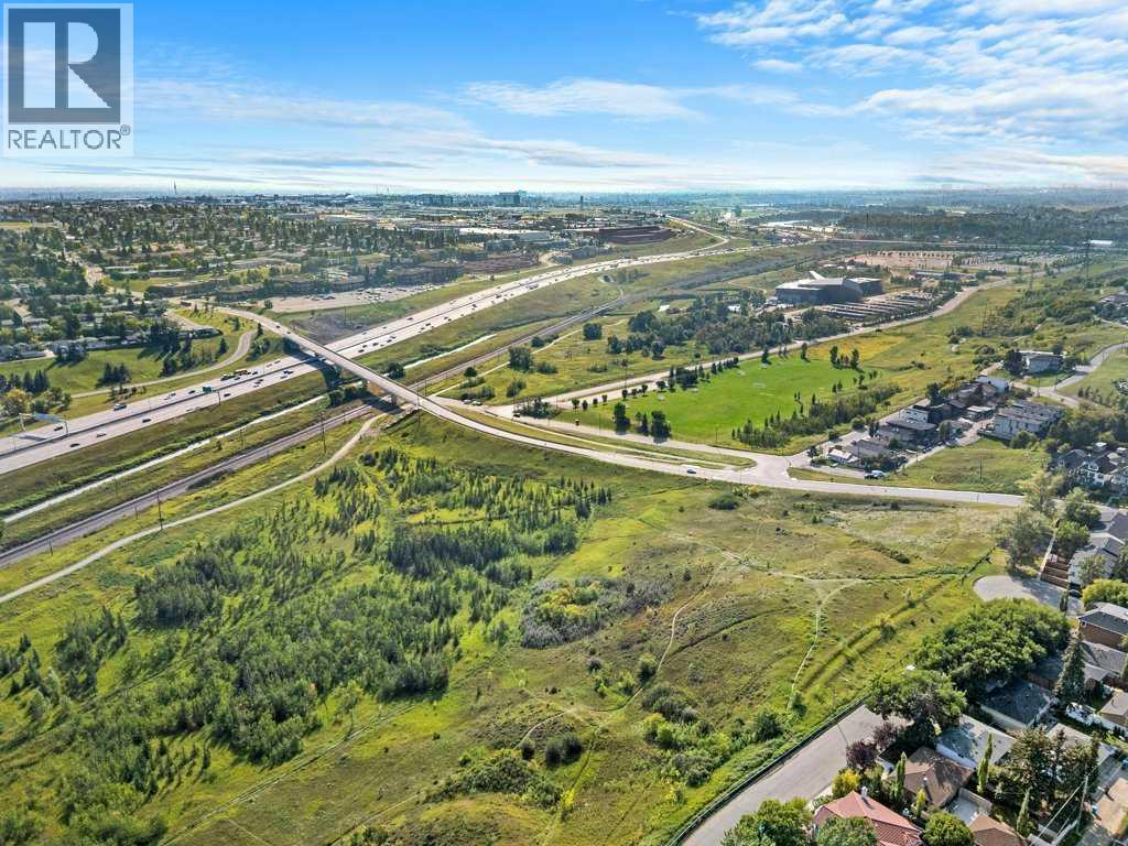 Single Family House for Sale in  Regal Park NE Renfrew Calgary 
