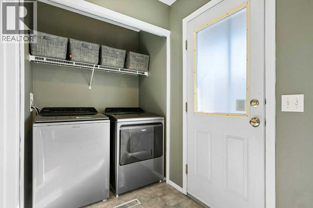 Single Family House for Sale in  Regal Park NE Renfrew Calgary 