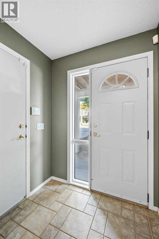 Single Family House for Sale in  Regal Park NE Renfrew Calgary 