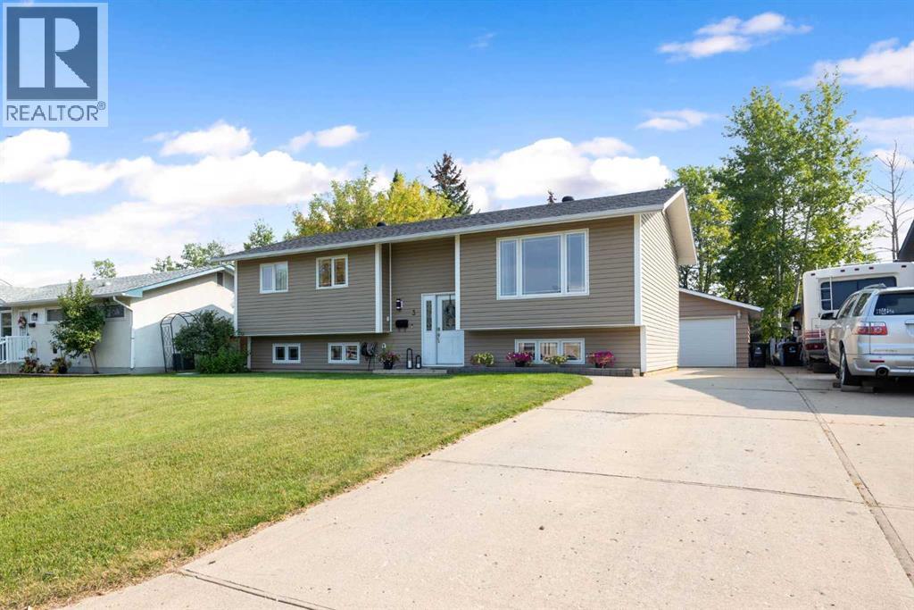 3 MAY Crescent, Fort McMurray