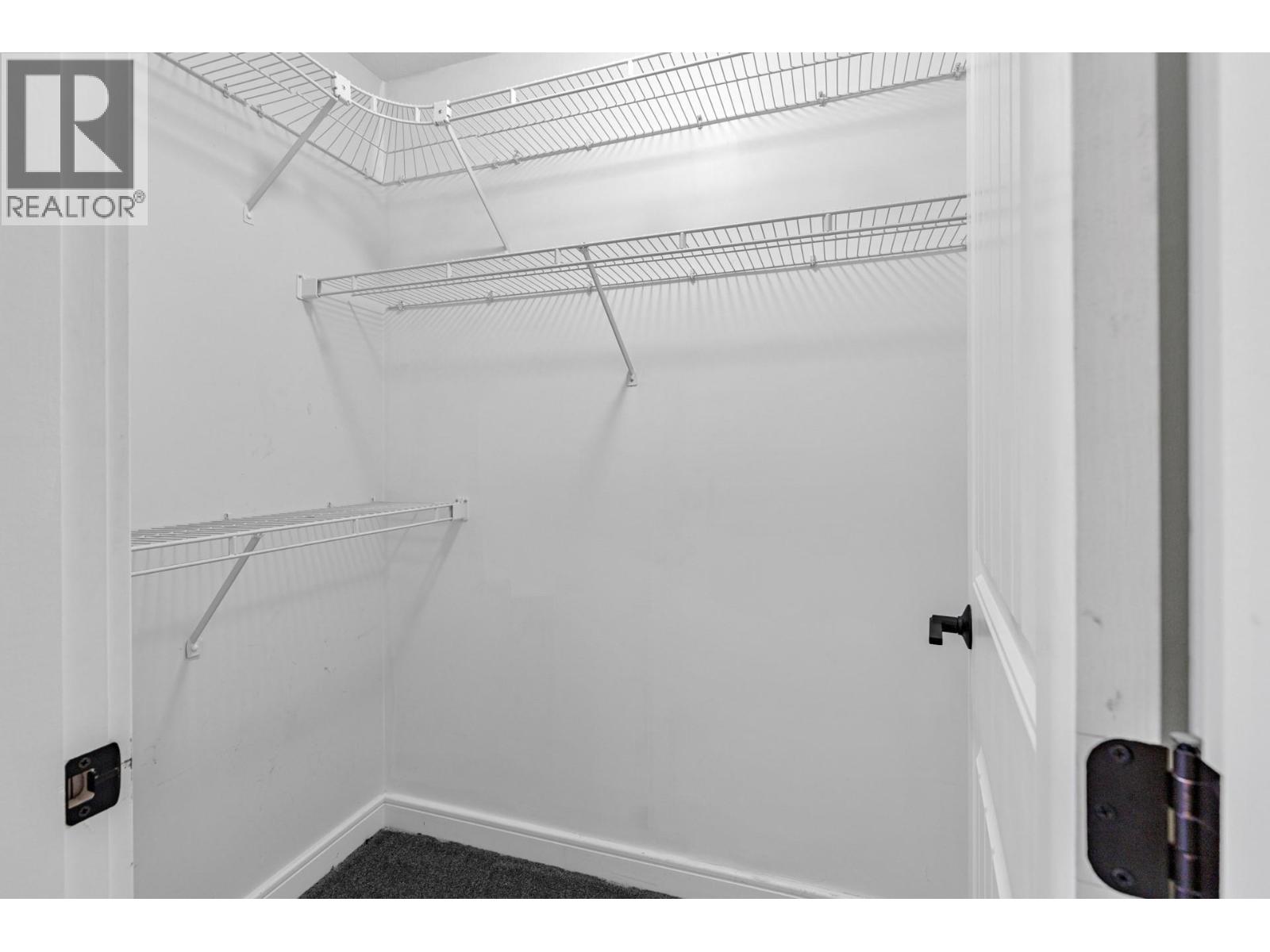 3784 Inglis Place, Peachland