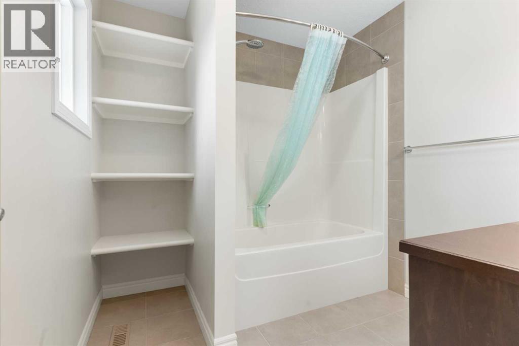 Single Family House for Sale in  Sherwood Heights NW Sherwood Calgary 