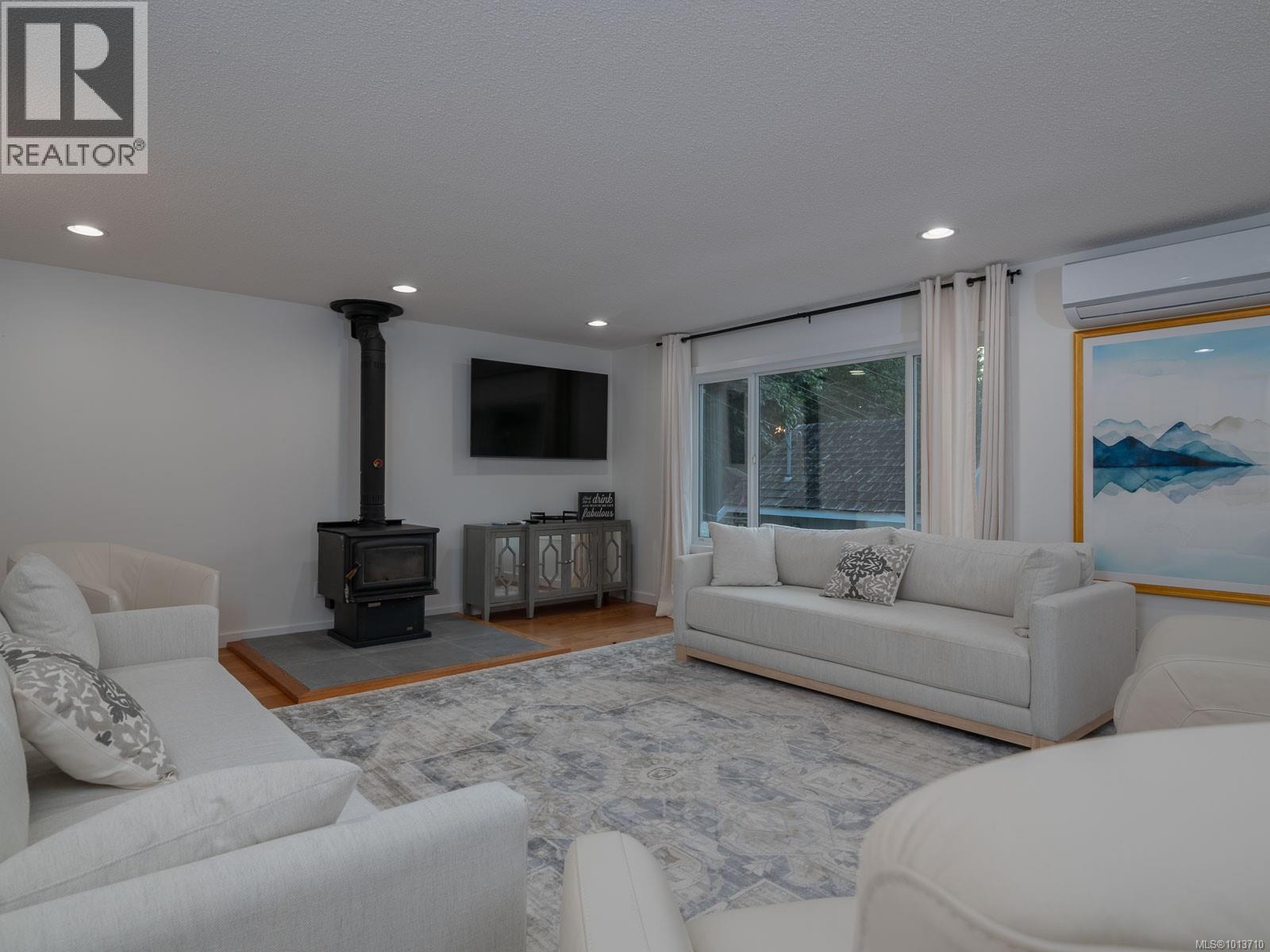 9010 Lord Rd, Port Alberni