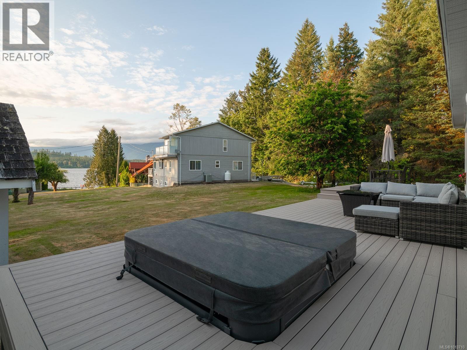 9010 Lord Rd, Port Alberni