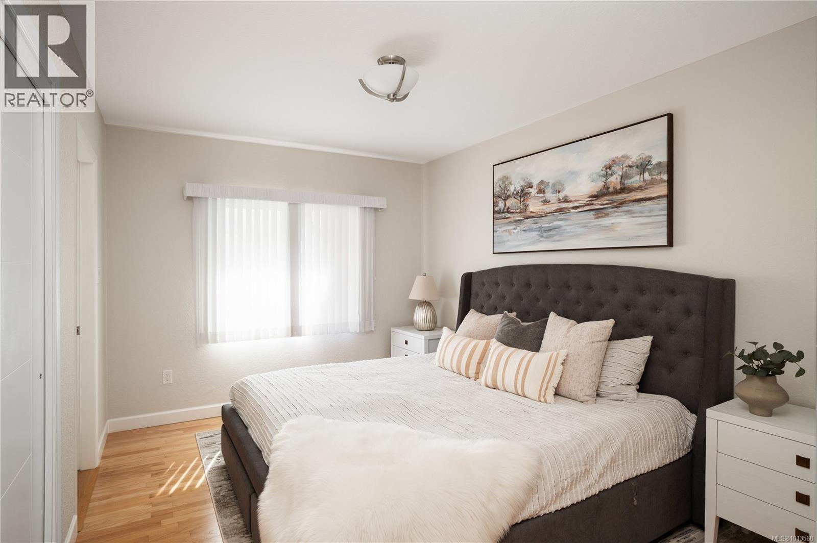  1697 Yale Street, Oak Bay