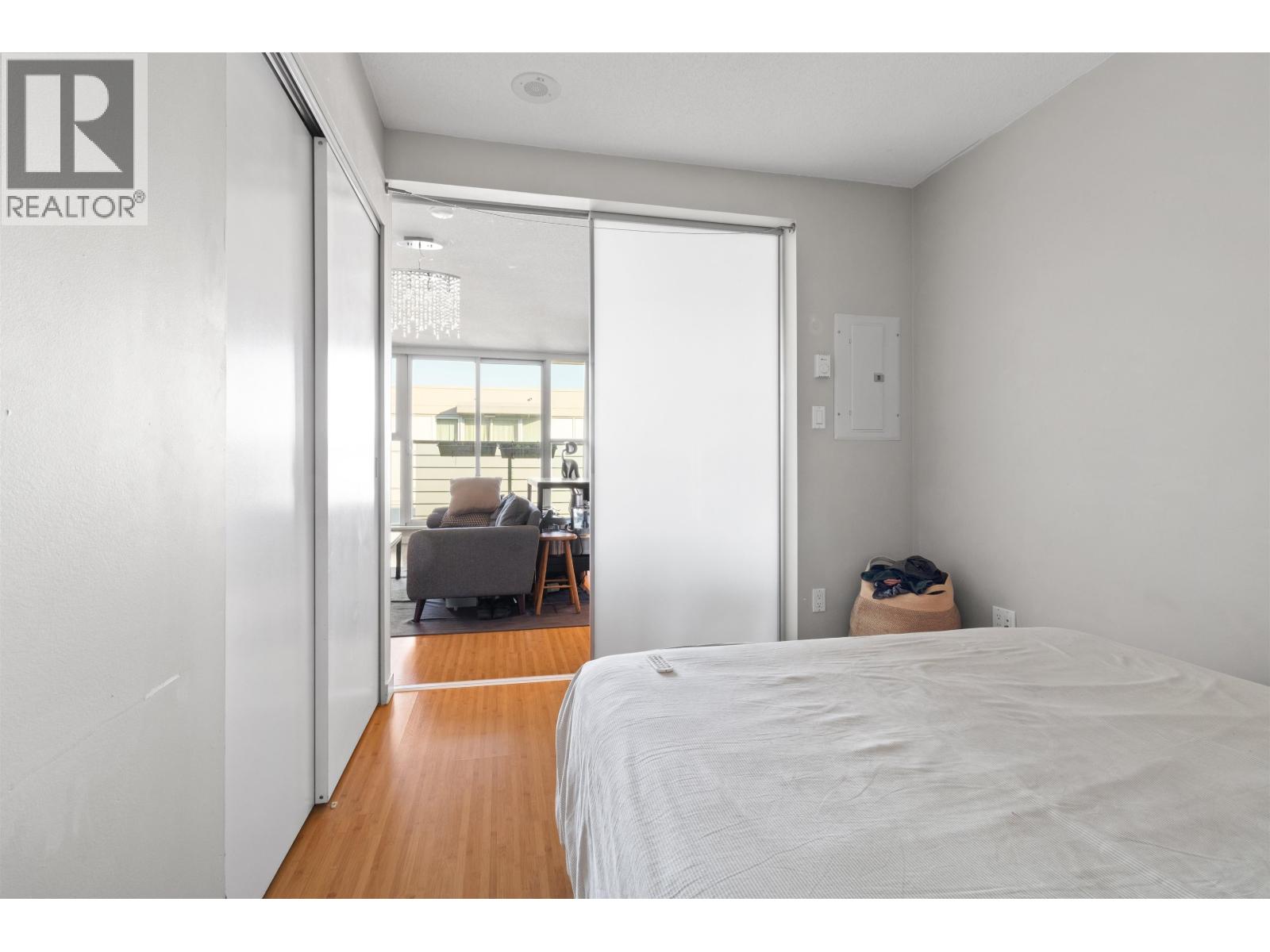 902 168 POWELL STREET, Vancouver