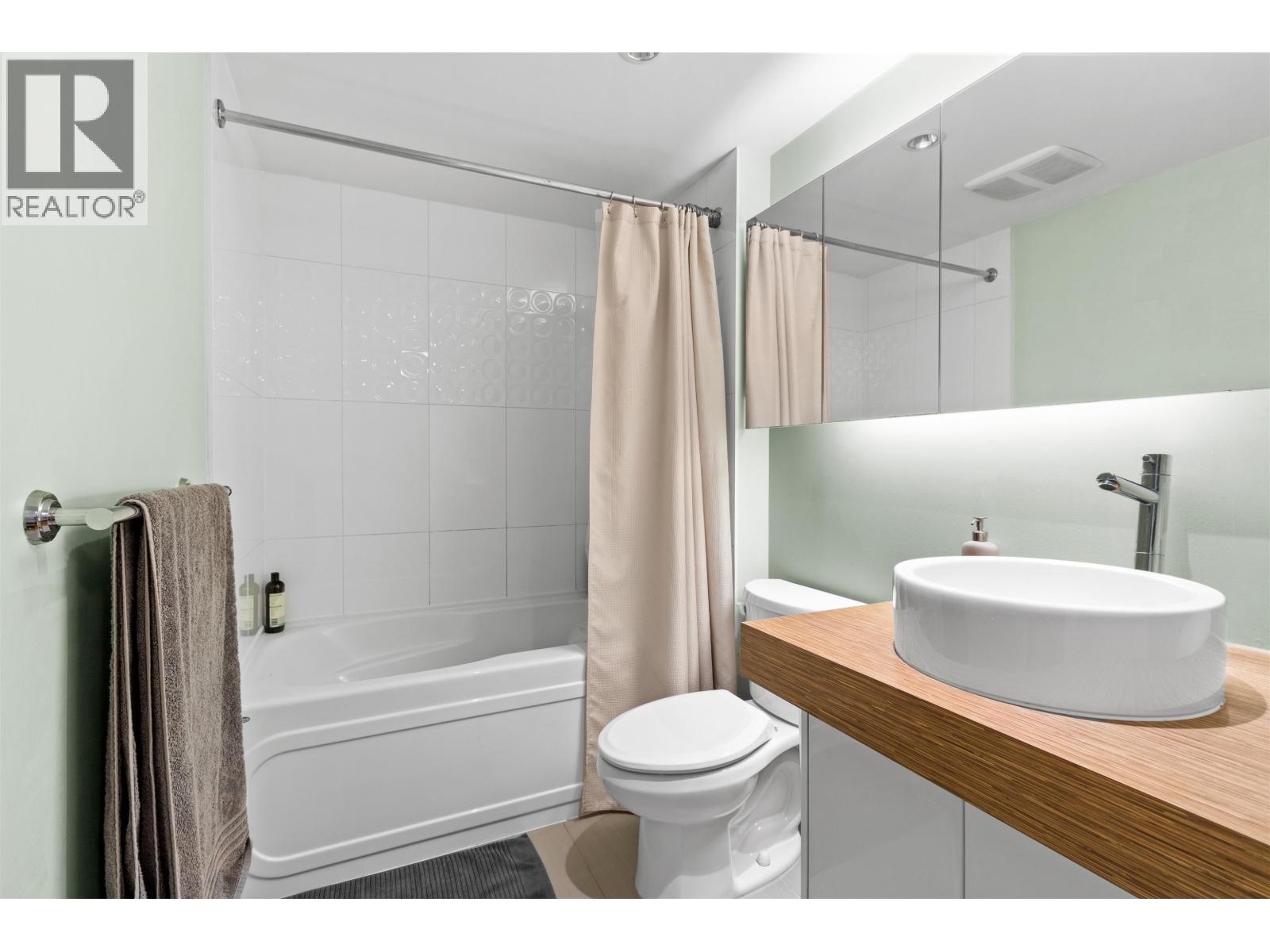 902 168 POWELL STREET, Vancouver