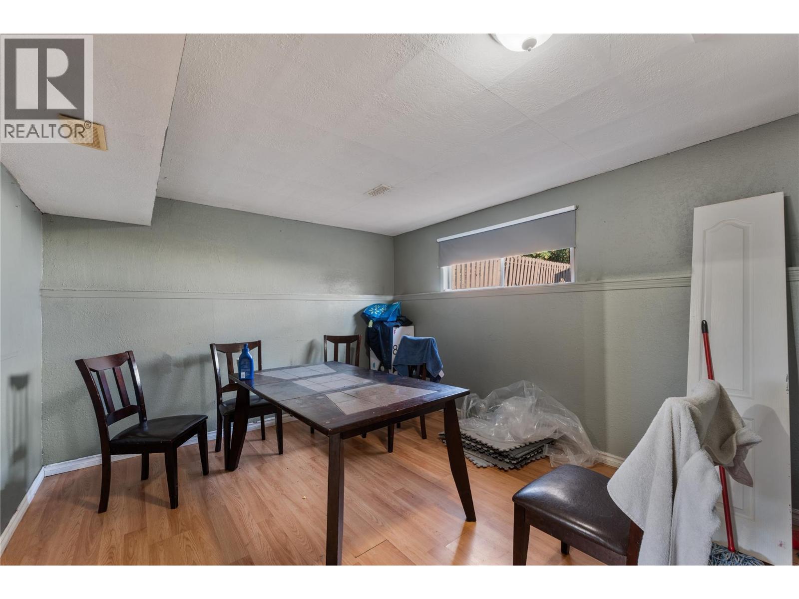  2858 Aberdeen Road, West Kelowna