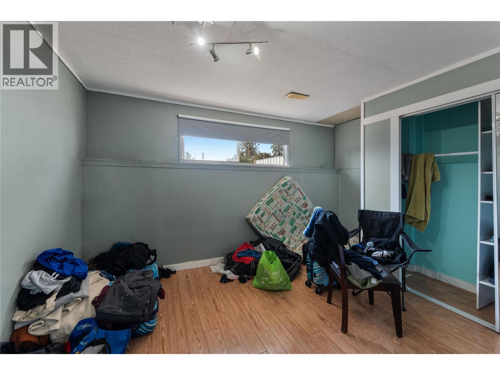  2858 Aberdeen Road, West Kelowna