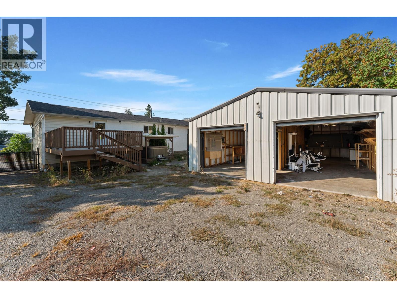  2858 Aberdeen Road, West Kelowna