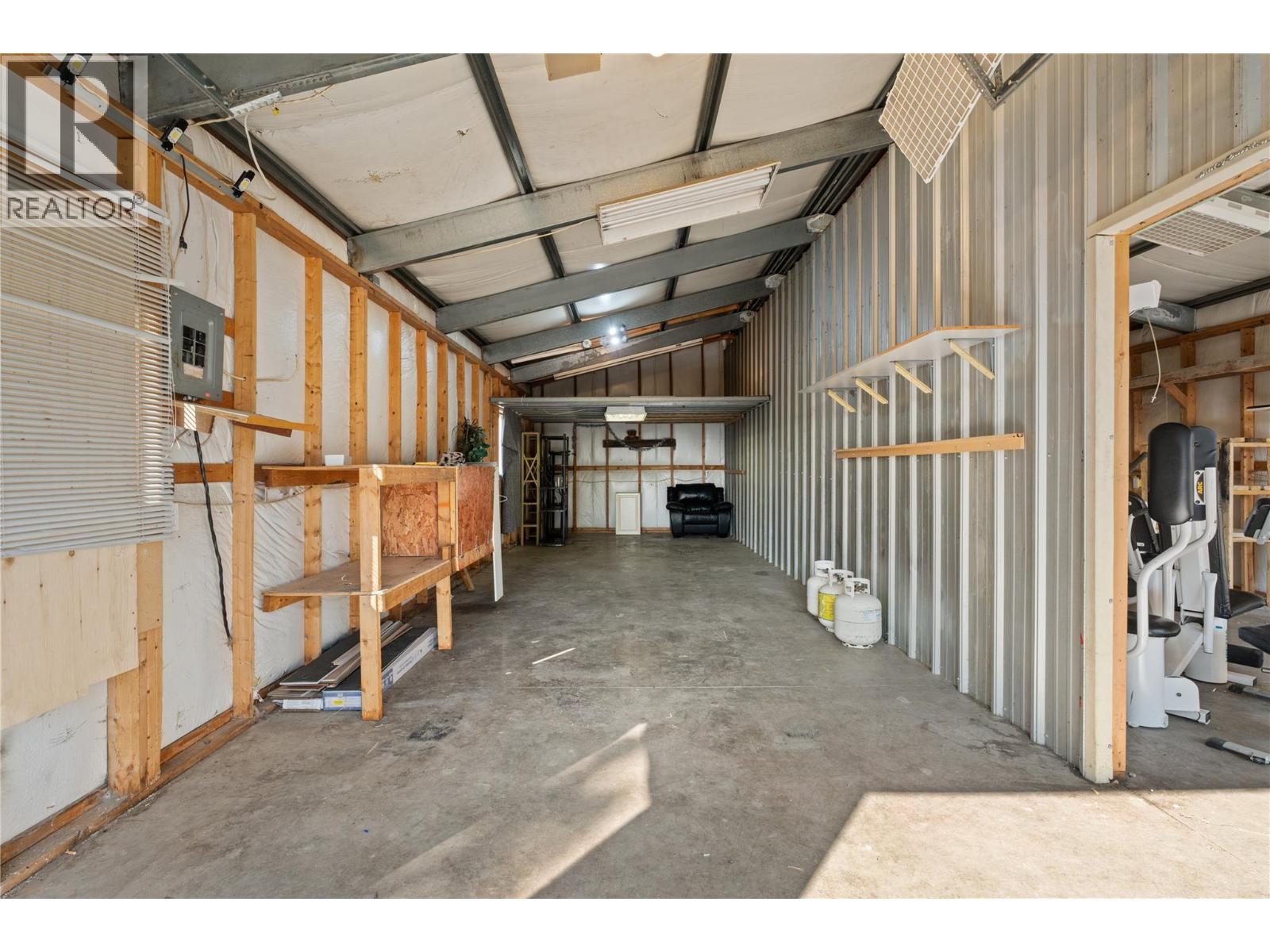  2858 Aberdeen Road, West Kelowna