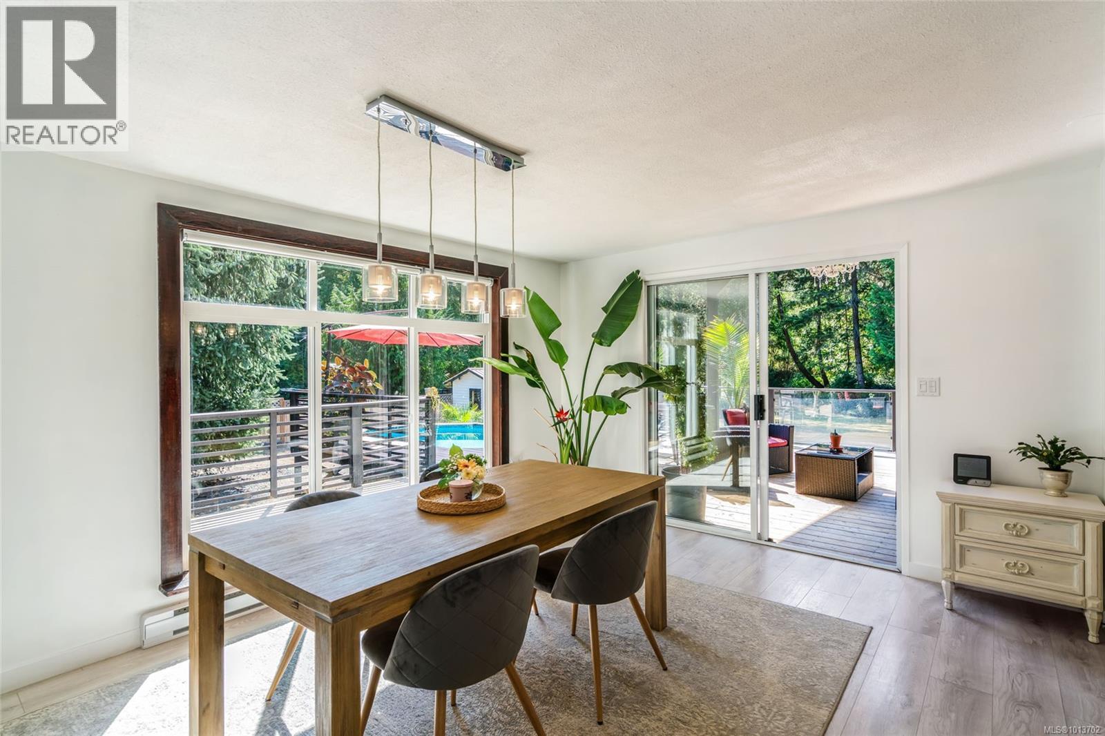 1353 Englishman River Rd - 14