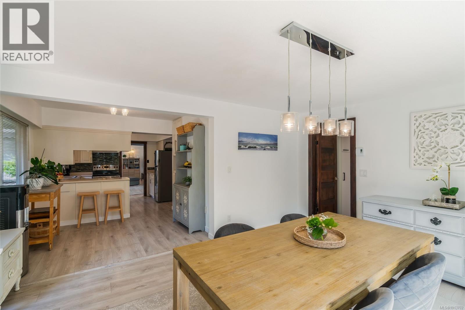 1353 Englishman River Rd - 16