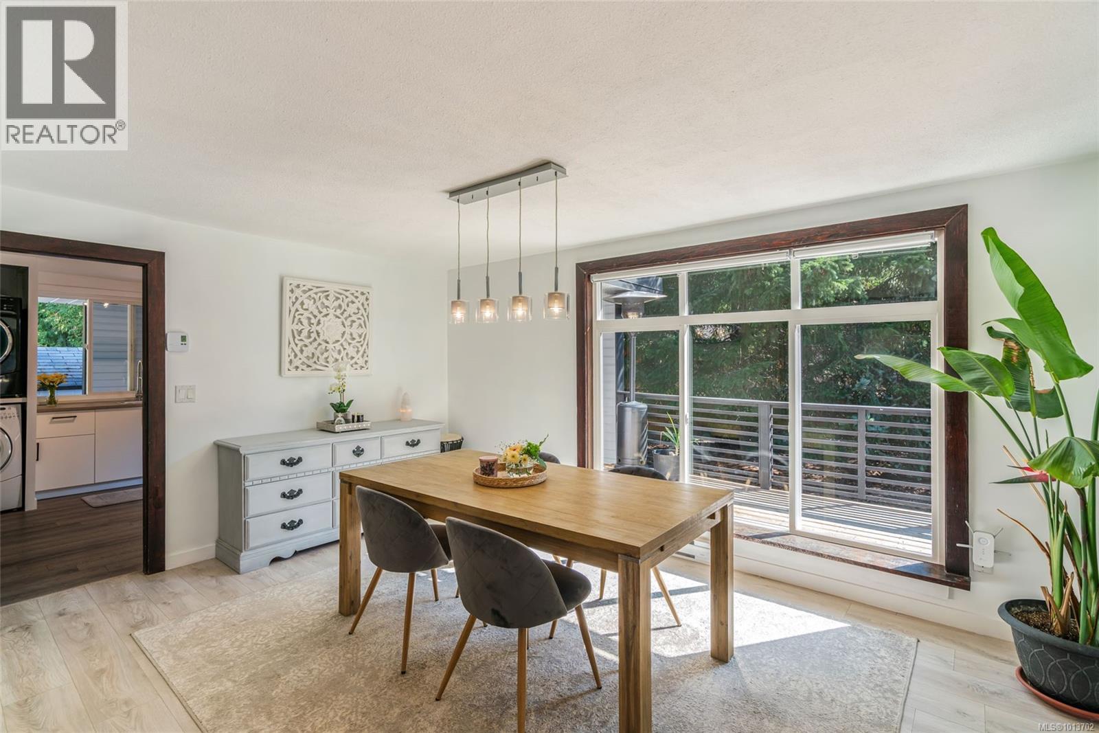 1353 Englishman River Rd - 17