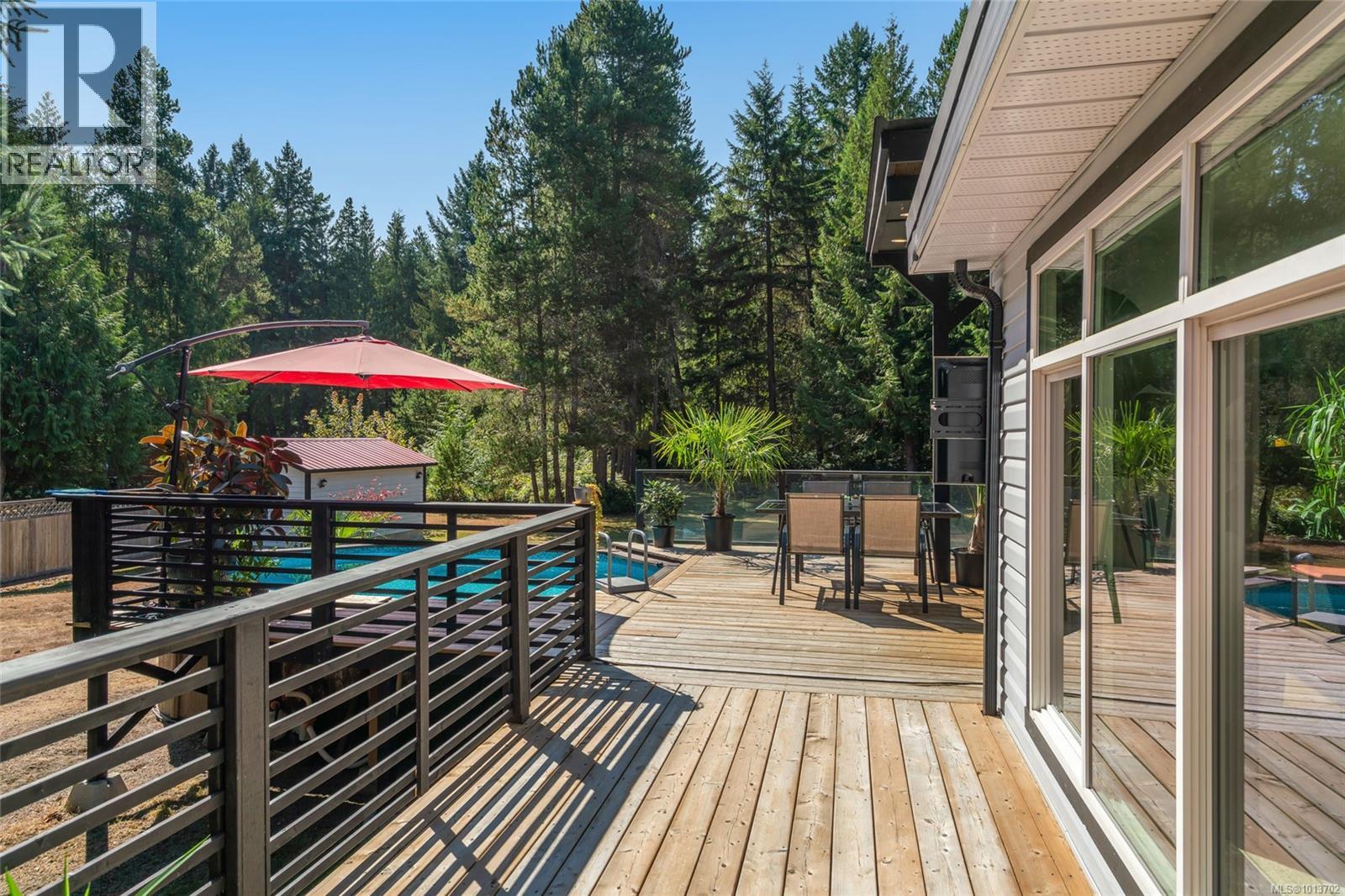 1353 Englishman River Rd - 34