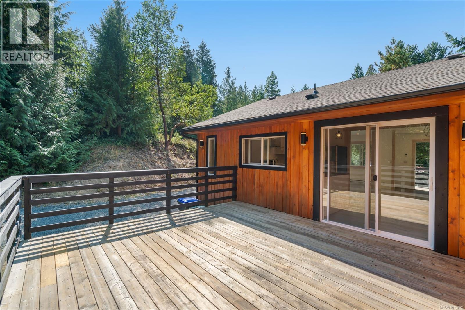 1353 Englishman River Rd - 49