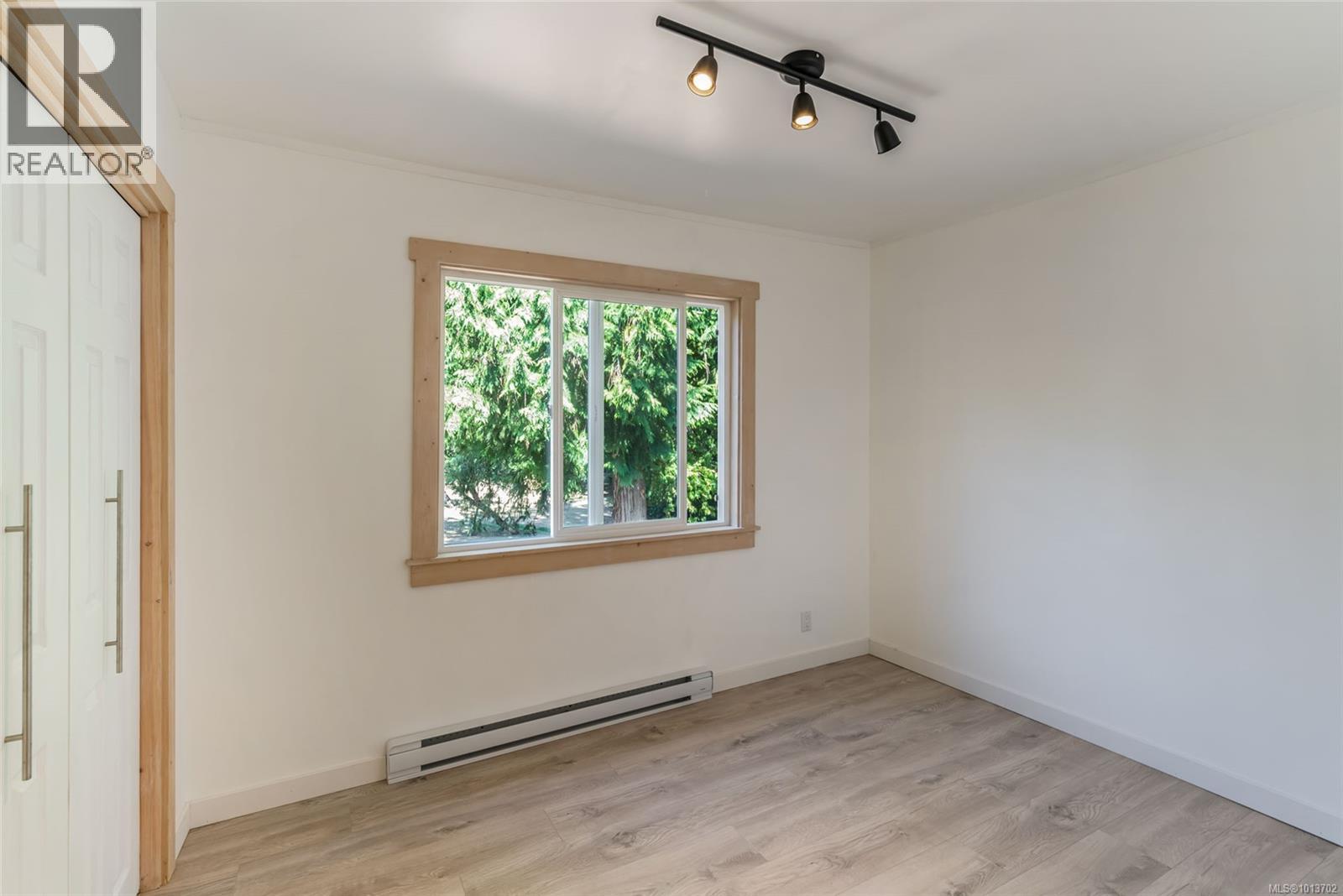 1353 Englishman River Rd - 57