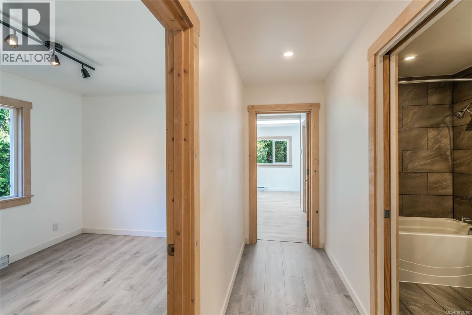 1353 Englishman River Rd - 61