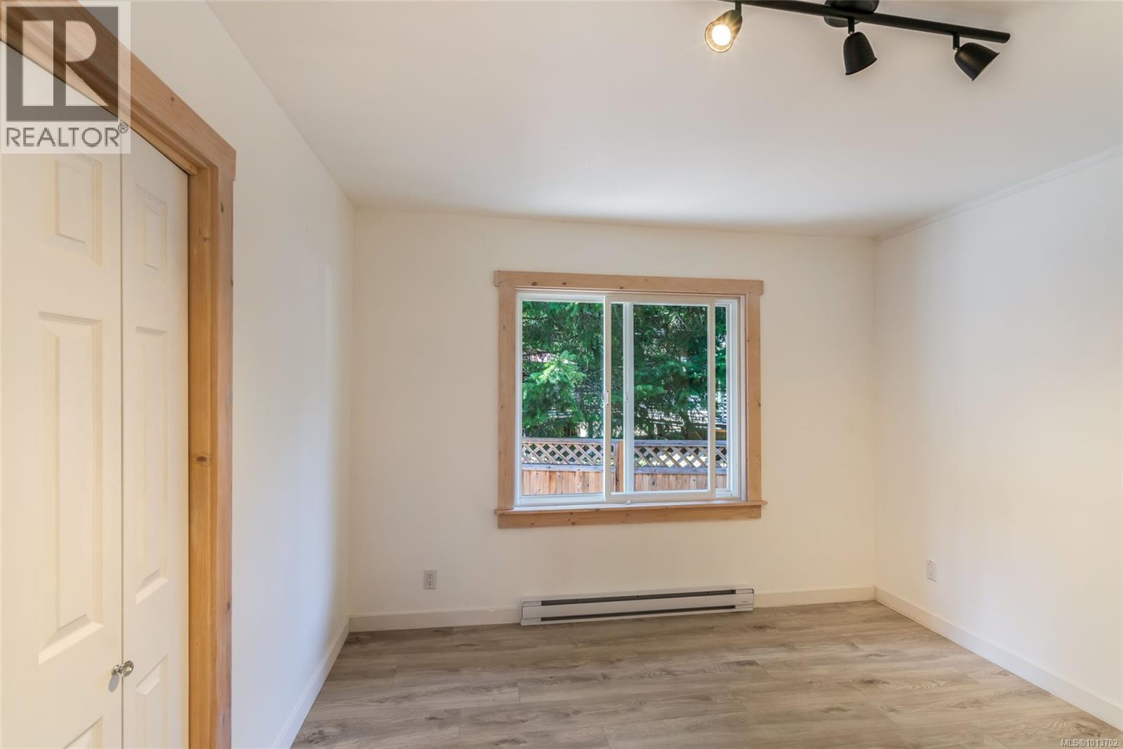 1353 Englishman River Rd - 60