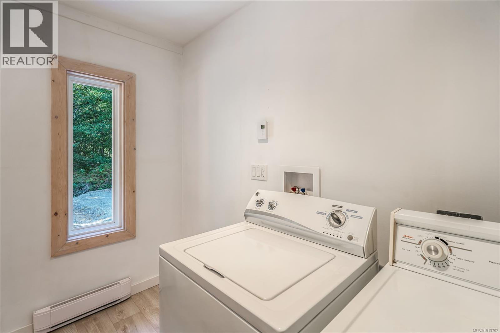 1353 Englishman River Rd - 55