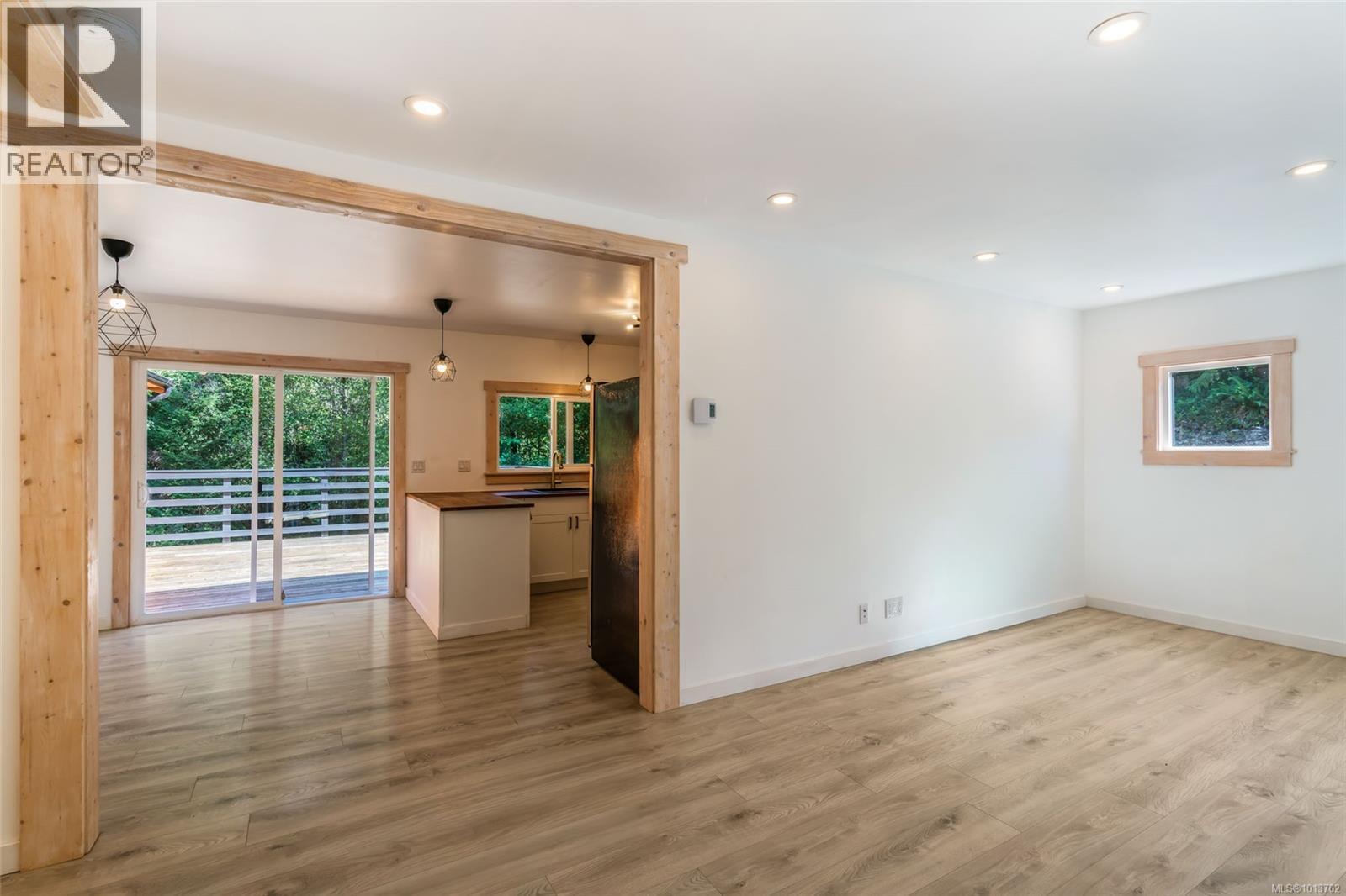 1353 Englishman River Rd - 58