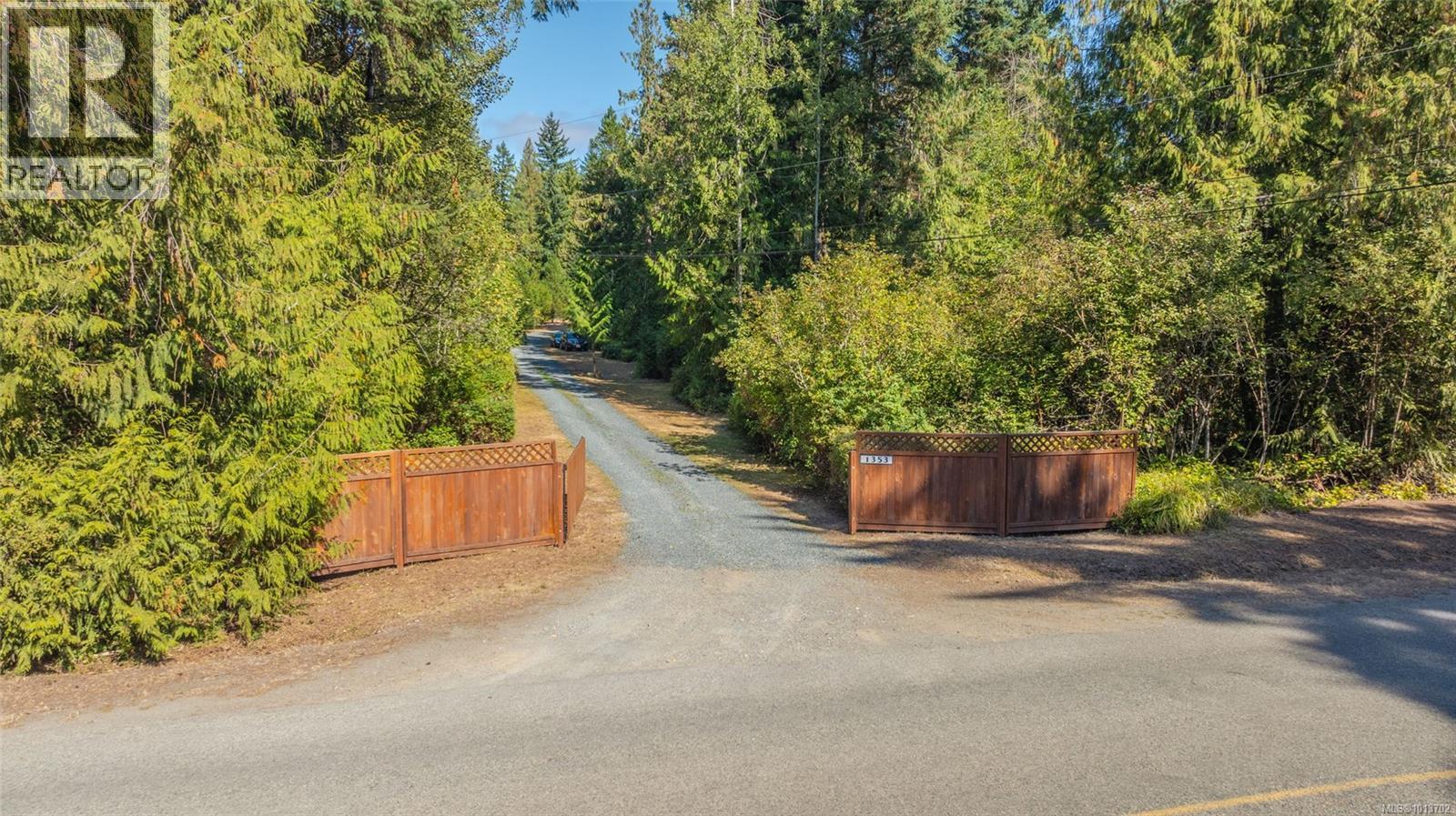 1353 Englishman River Rd - 78