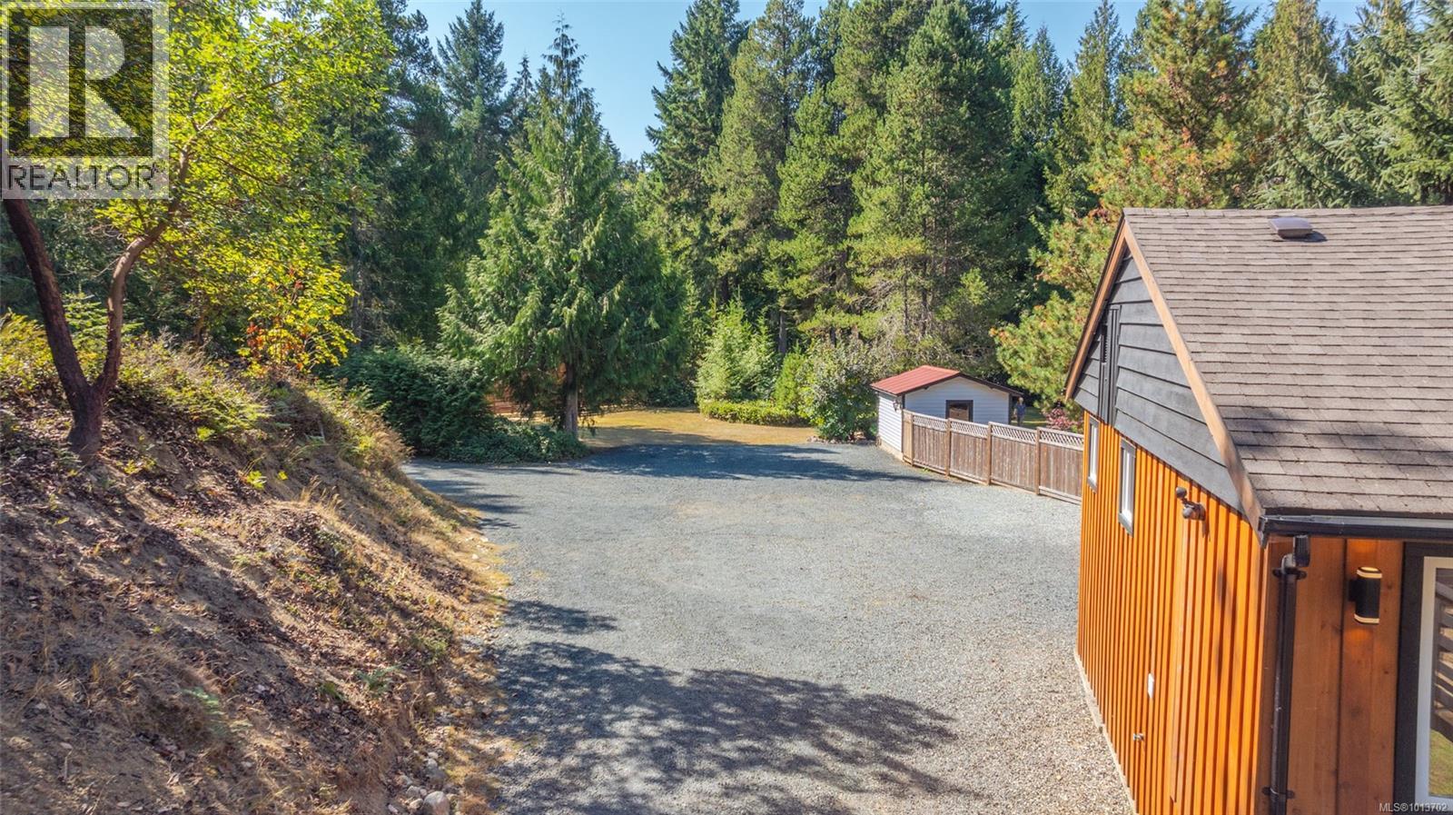 1353 Englishman River Rd - 85