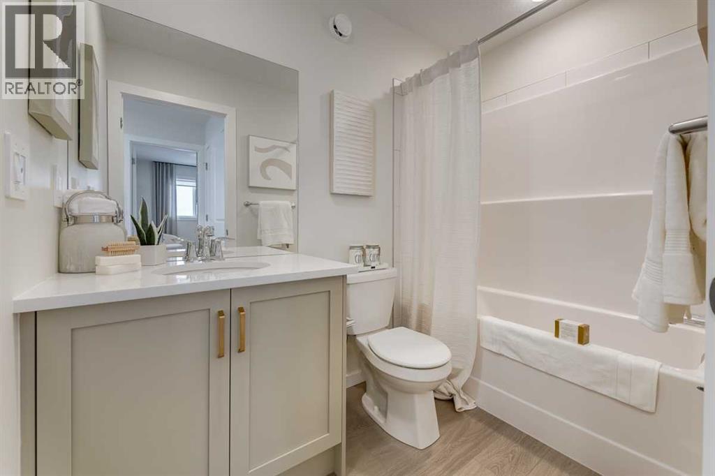 Single Family House for Sale in  Starling Boulevard NW Moraine Calgary 