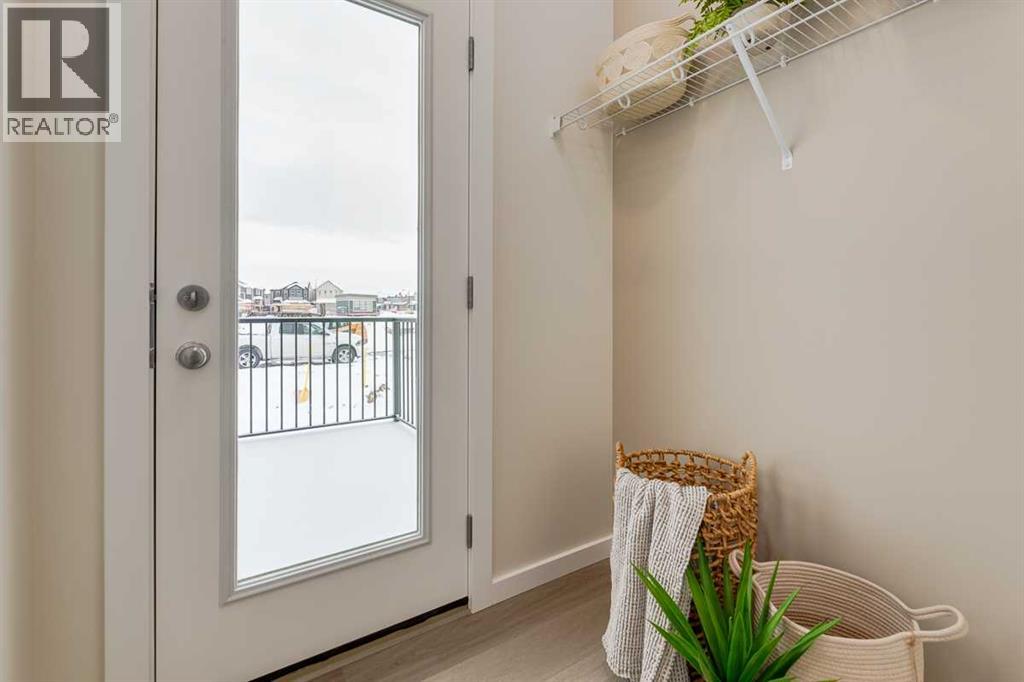 Single Family House for Sale in  Starling Boulevard NW Moraine Calgary 