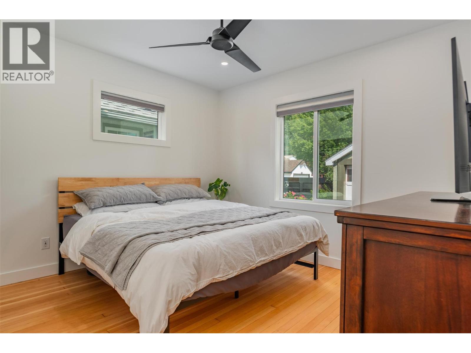 1181 COLUMBIA Avenue, Trail