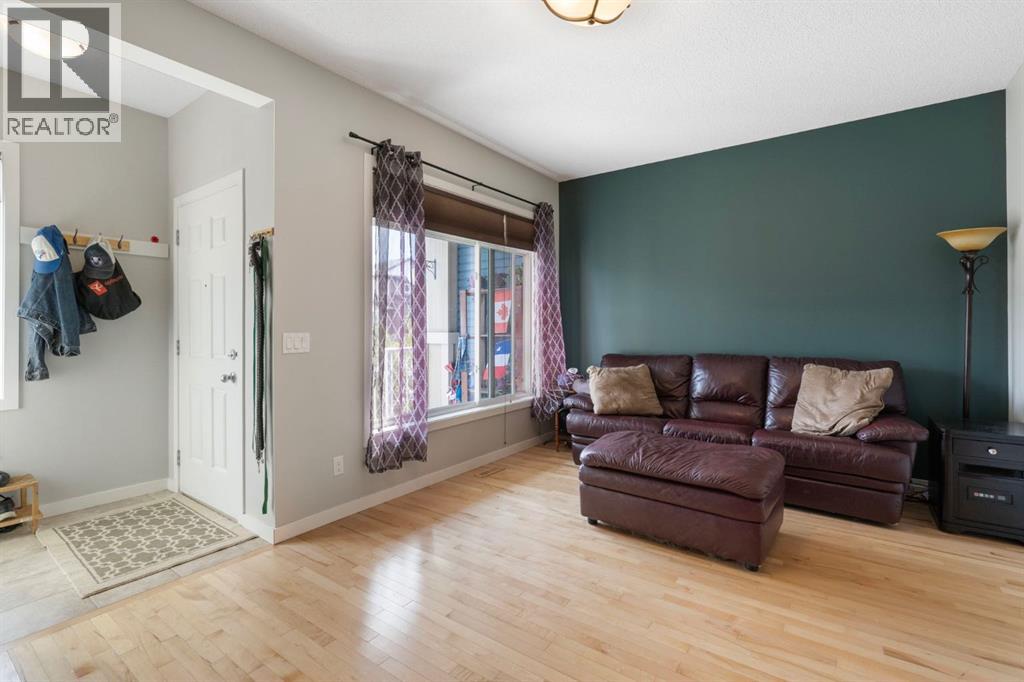 58 Fireside Cove, Cochrane