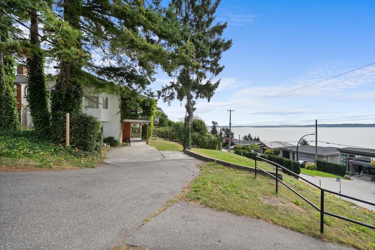 14310 SUNSET DRIVE, White Rock