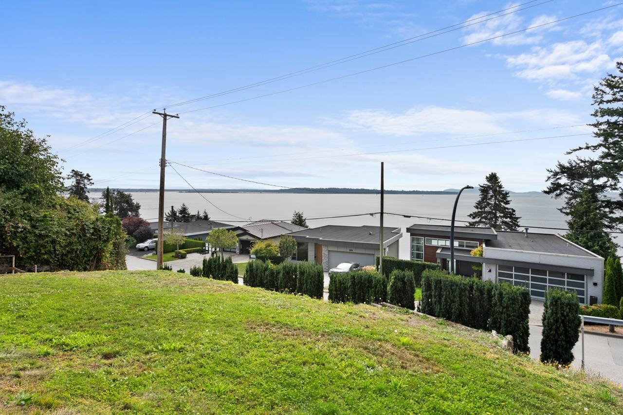 14310 SUNSET DRIVE, White Rock