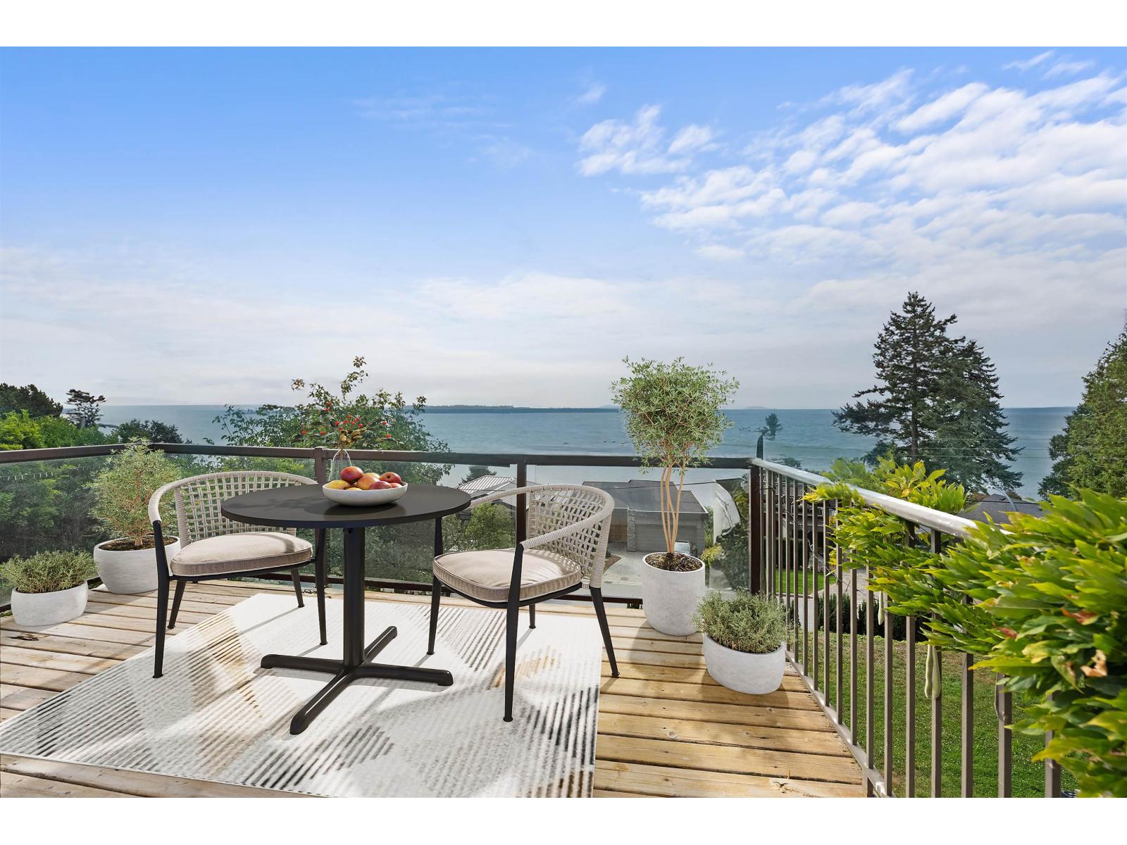 14310 SUNSET DRIVE, White Rock