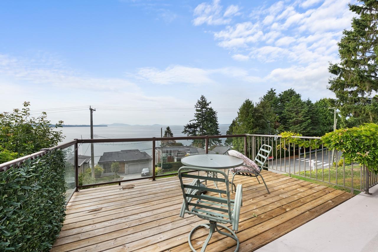 14310 SUNSET DRIVE, White Rock