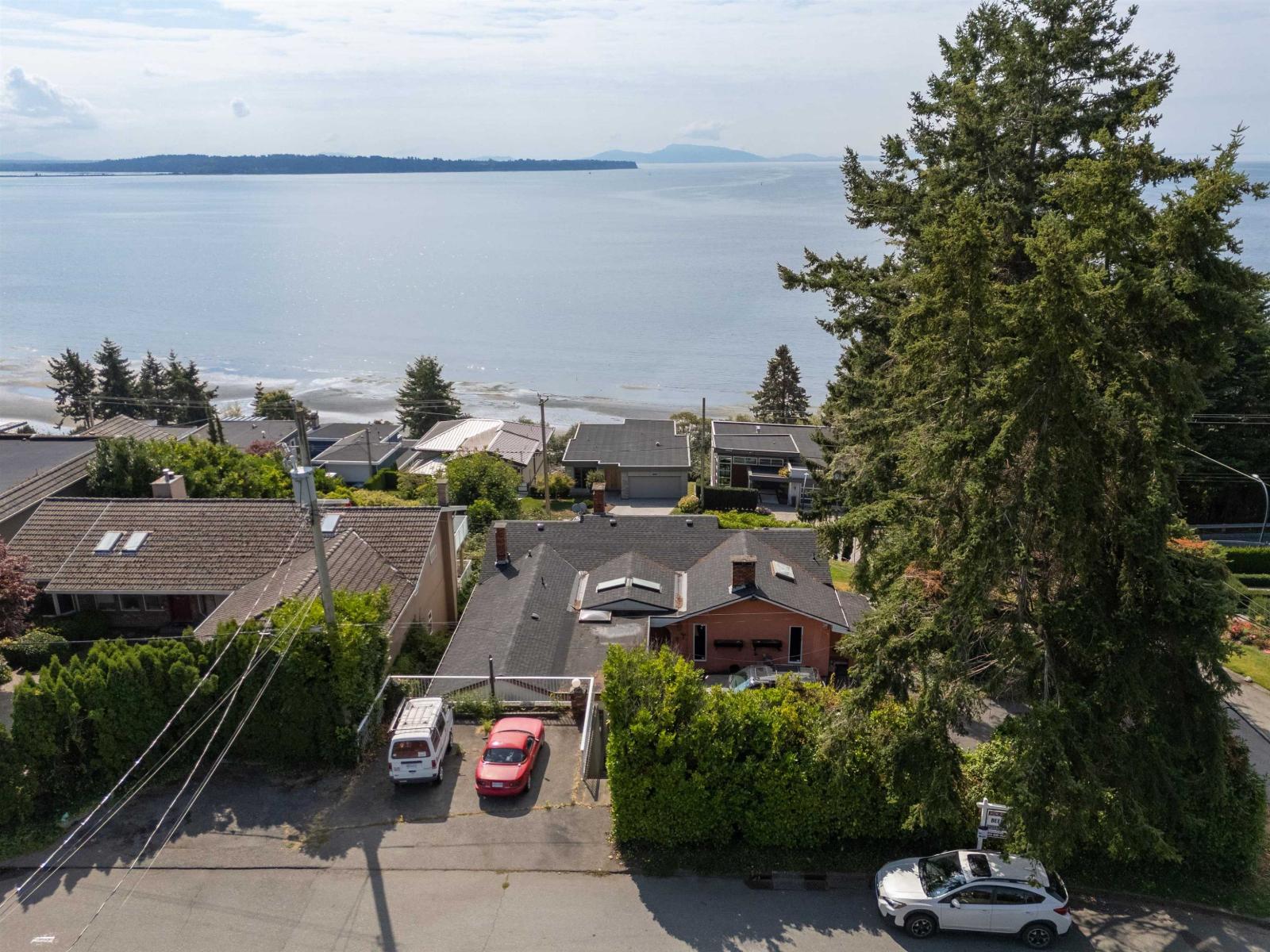 14310 SUNSET DRIVE, White Rock