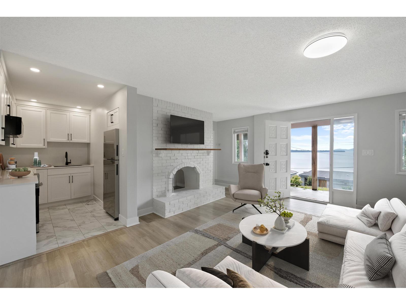 14310 SUNSET DRIVE, White Rock