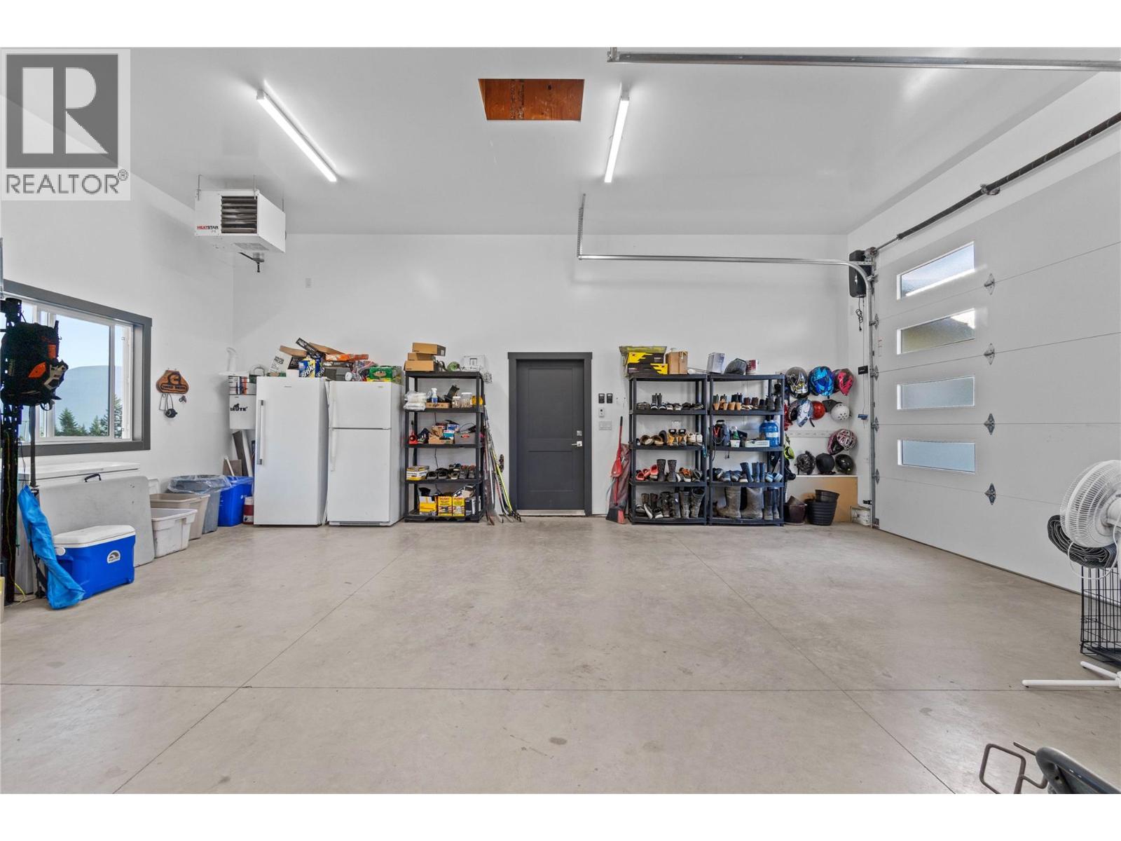 3700 50 Street, Salmon Arm