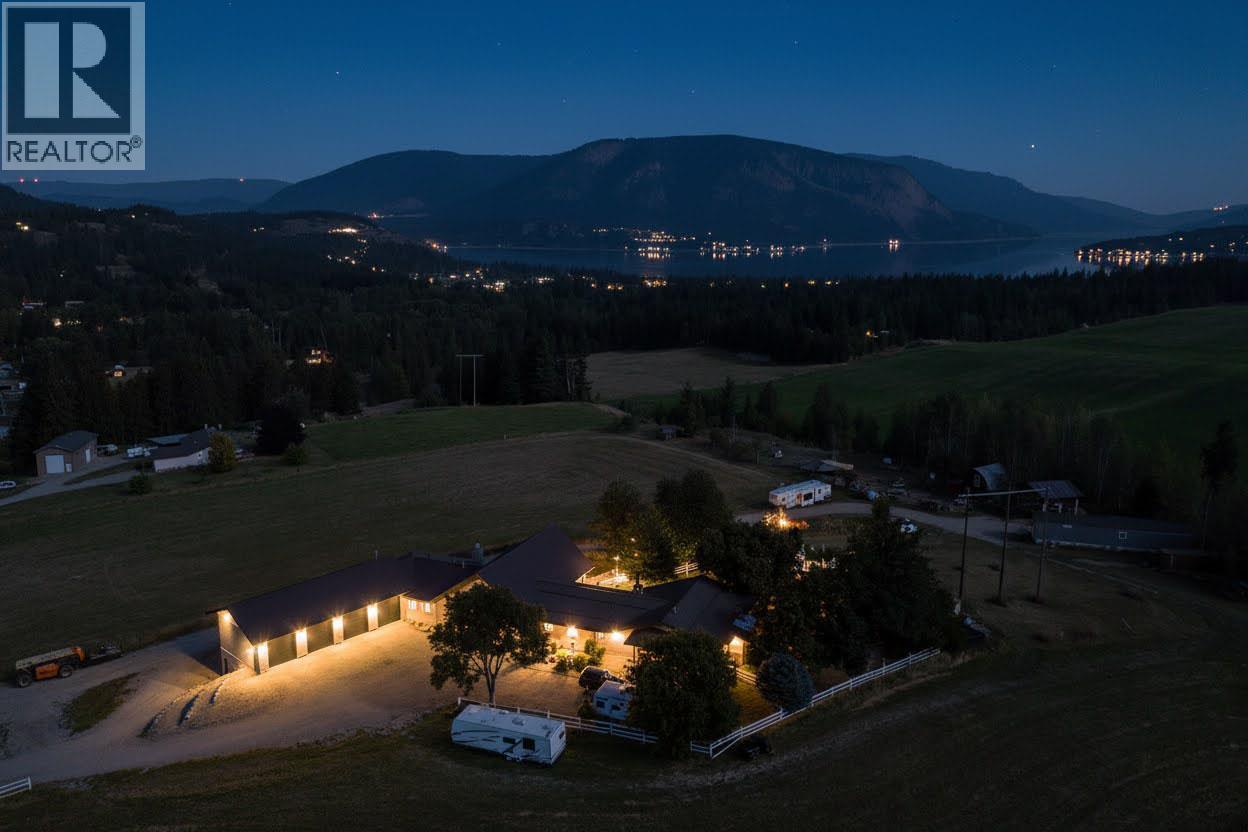 3700 50 Street, Salmon Arm