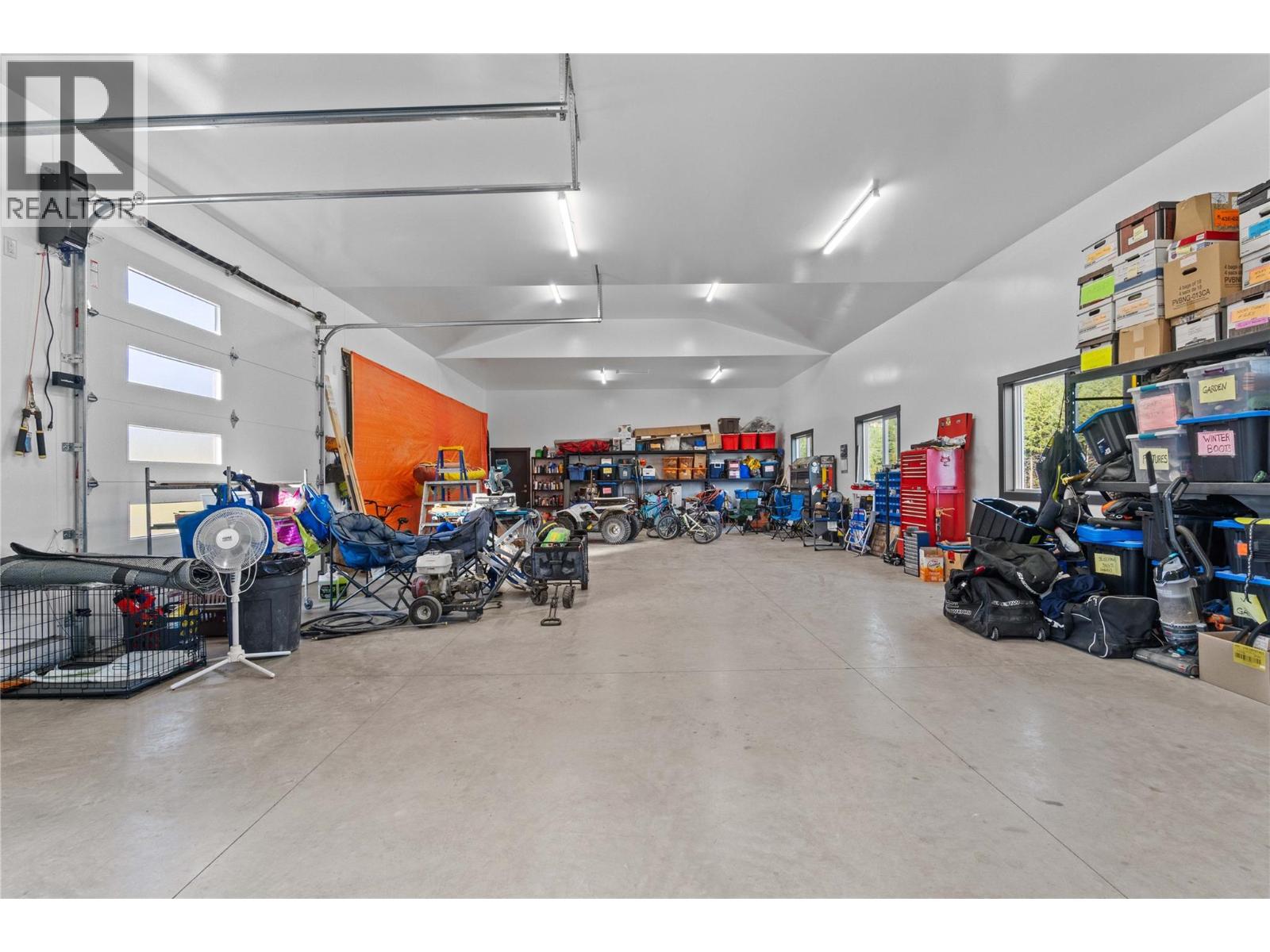 3700 50 Street, Salmon Arm