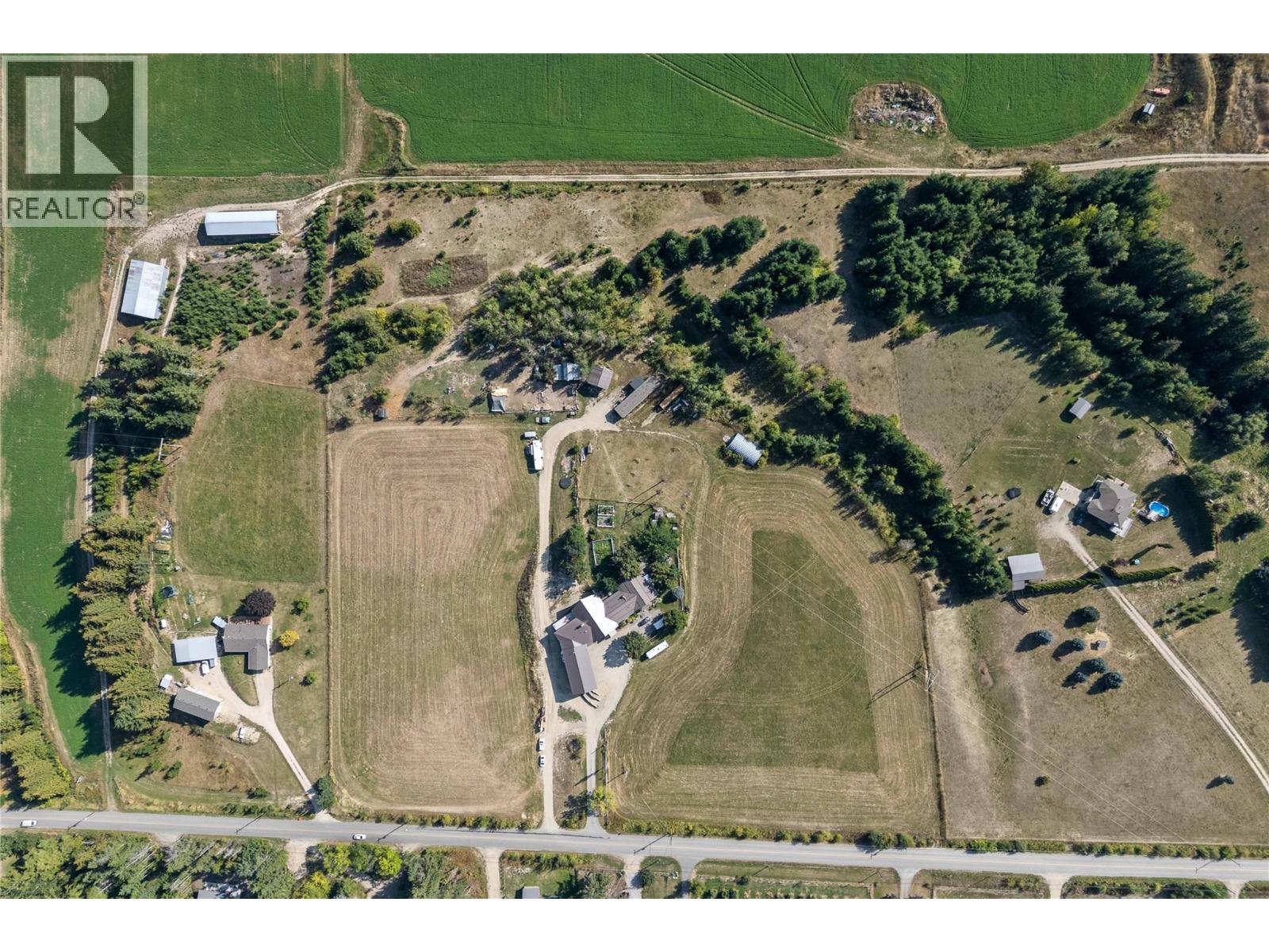 3700 50 Street, Salmon Arm