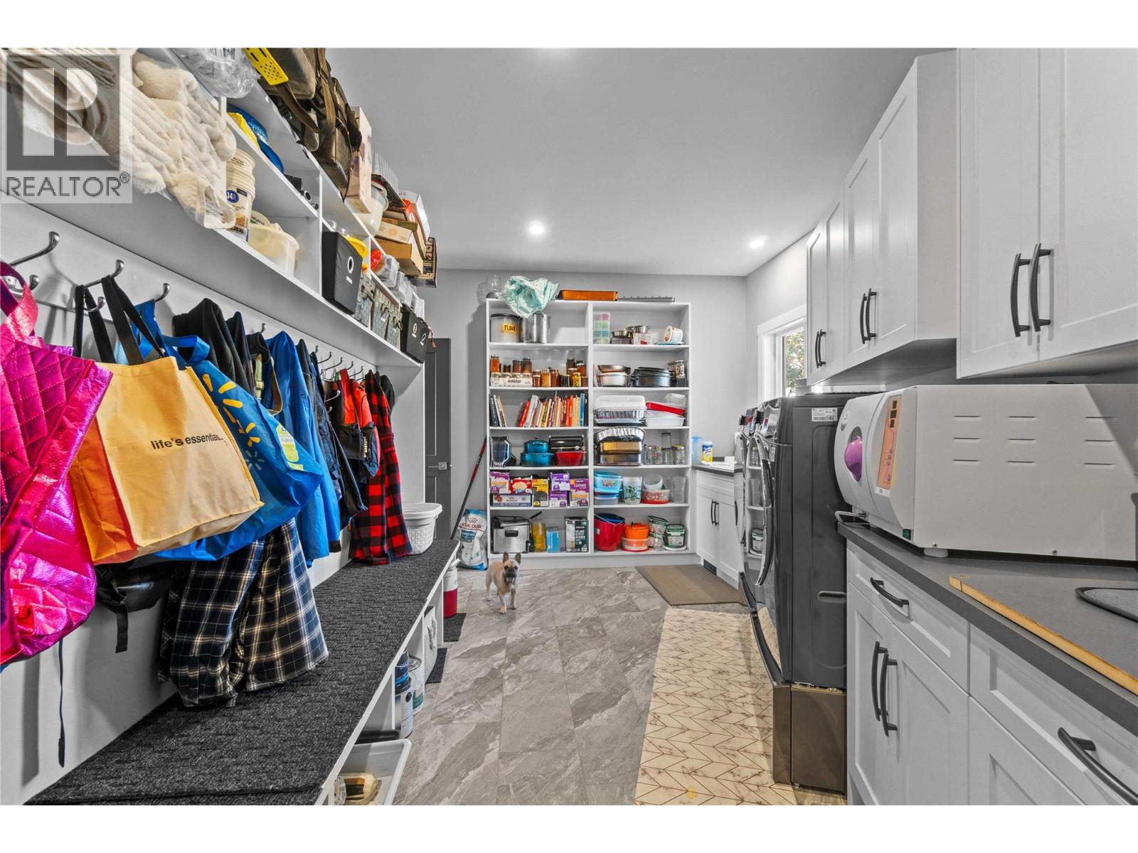 3700 50 Street, Salmon Arm