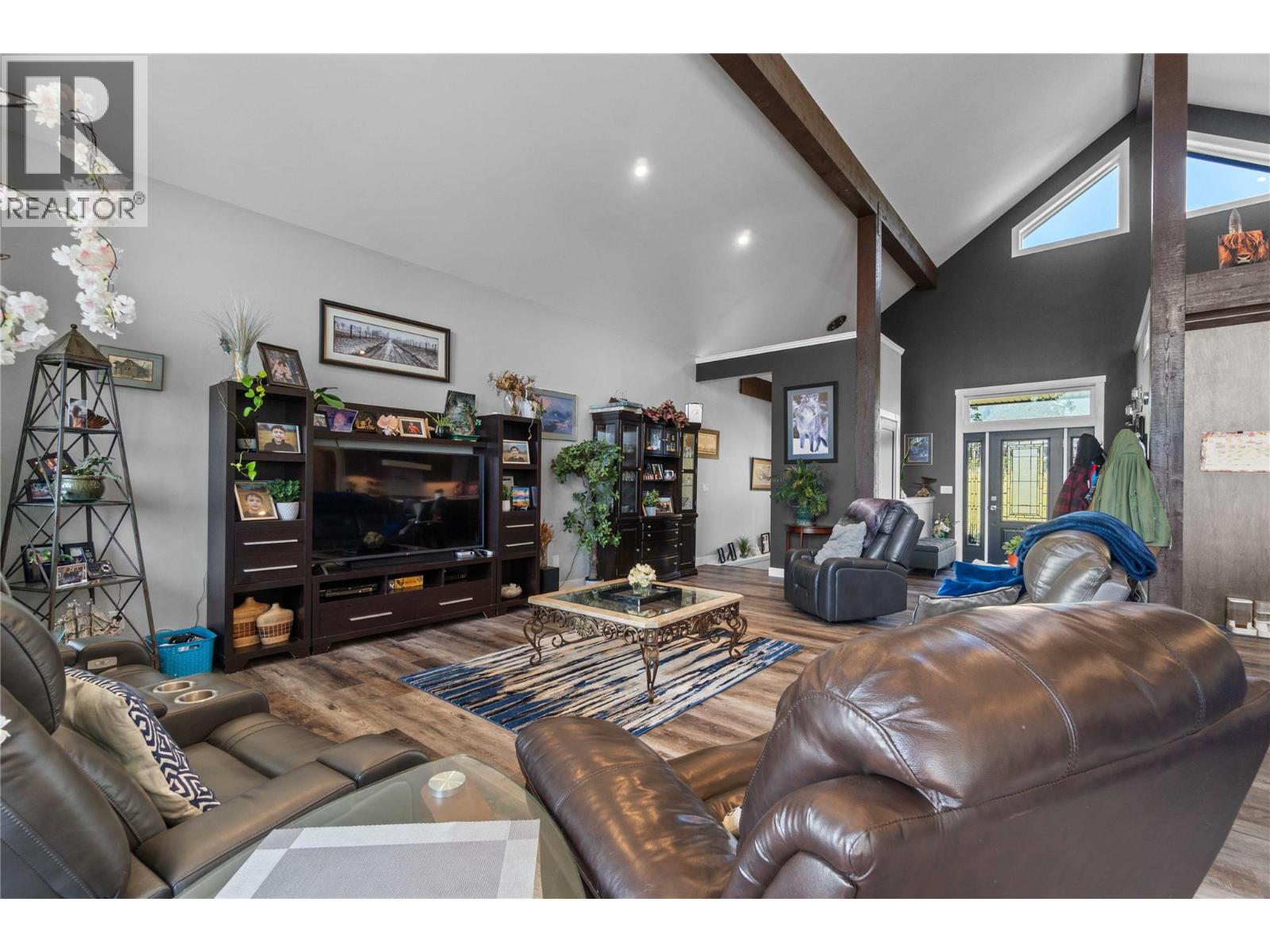 3700 50 Street, Salmon Arm