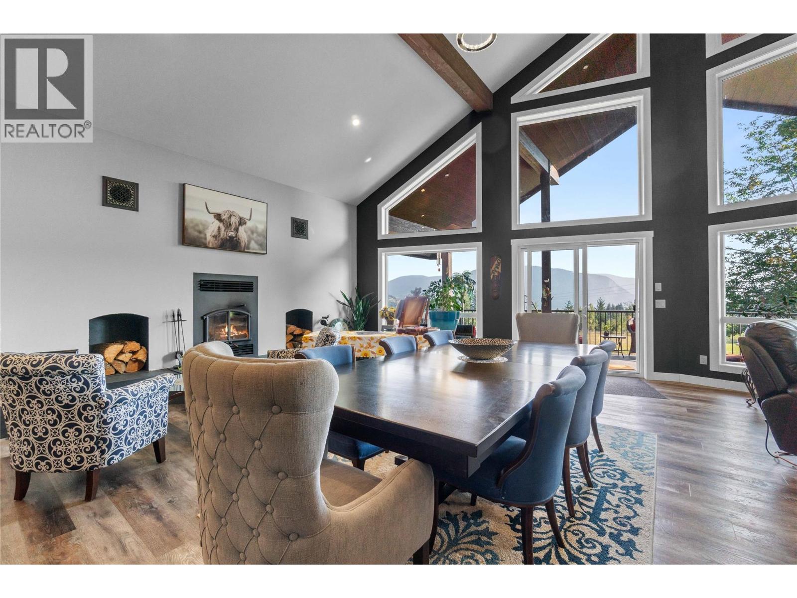 3700 50 Street, Salmon Arm